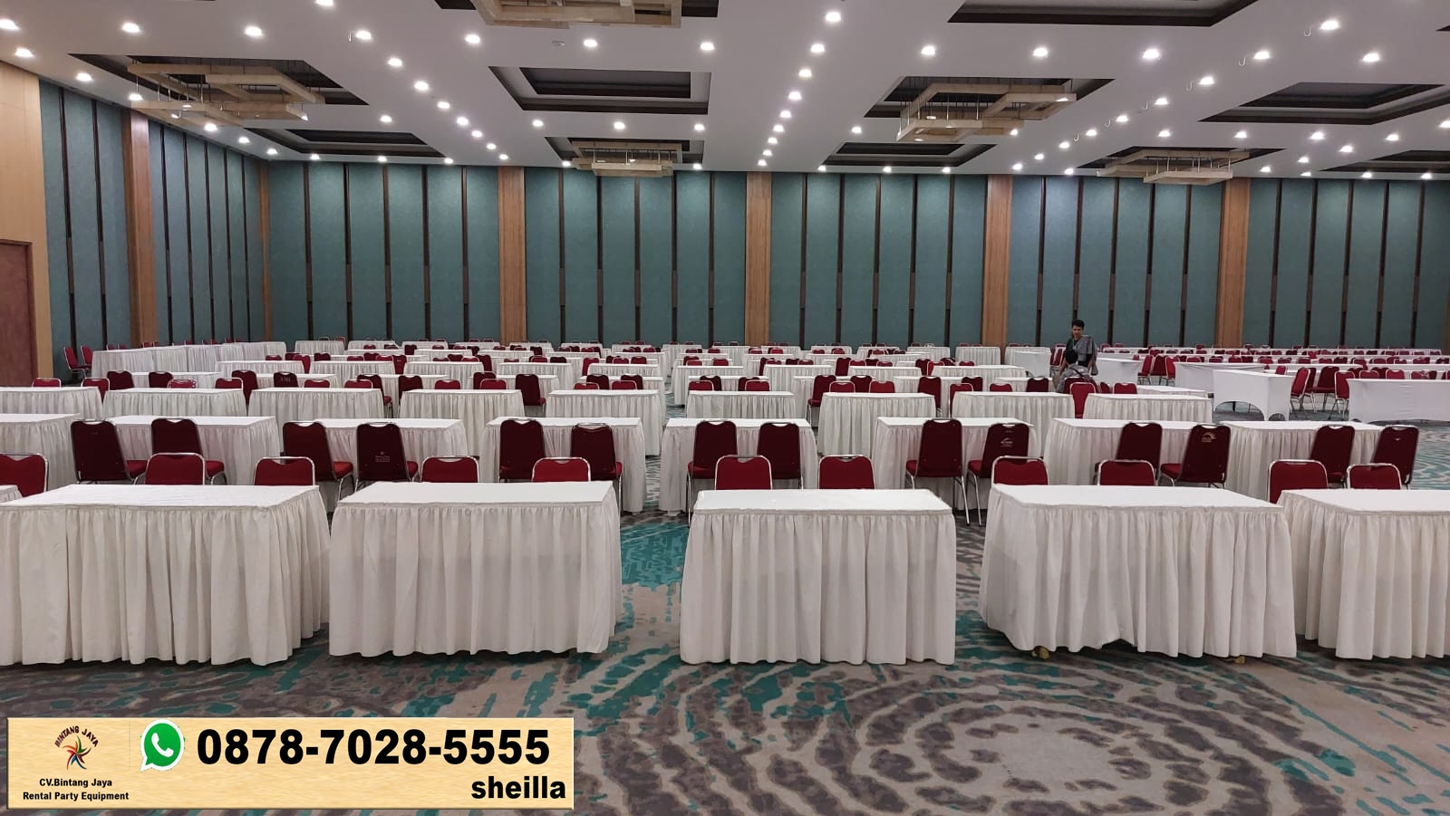 Sewa Set Meja Kursi Cover Merah Putih Jakarta
