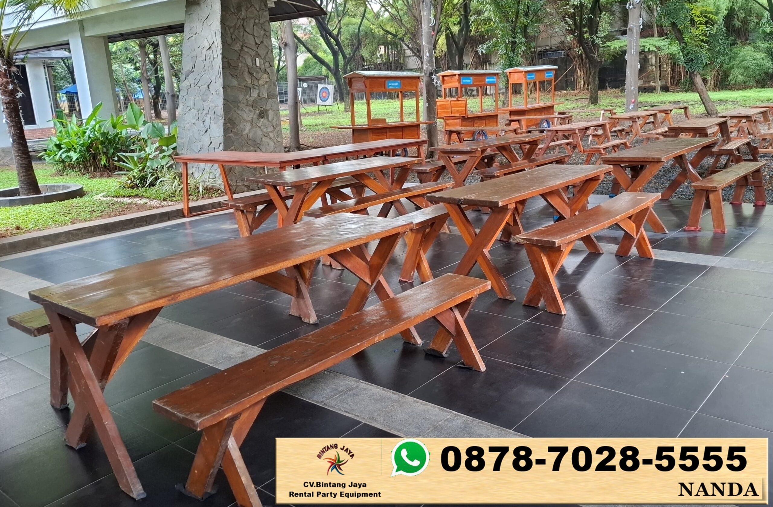 Jasa Sewa Meja Kayu Type Taman Outdoor di Jakarta