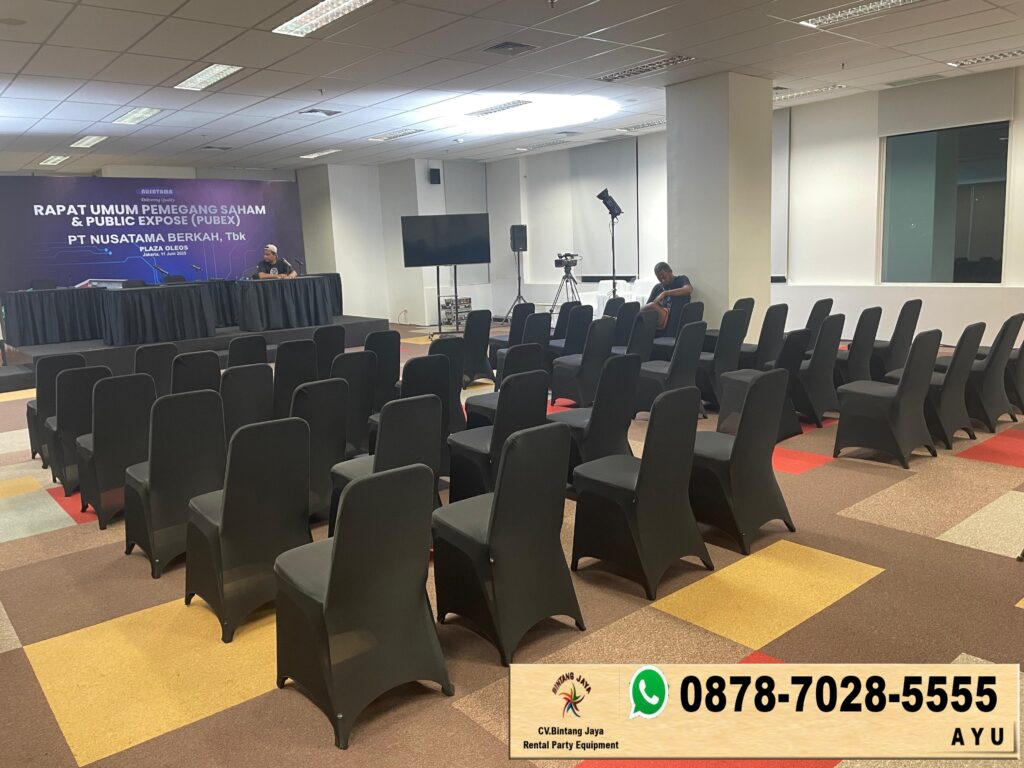 Sewa Kursi Futura Dan Meja Kotak Cover Hitam di Jakarta