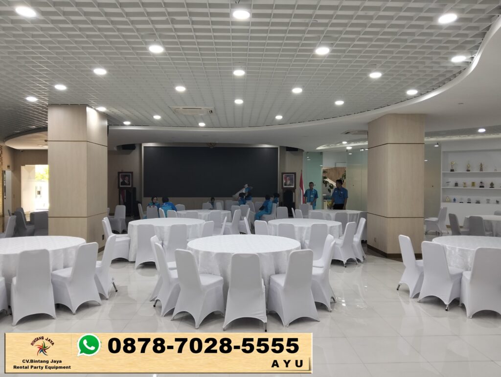 Rental Kursi Serta Meja Bundar Cover Putih Bogor