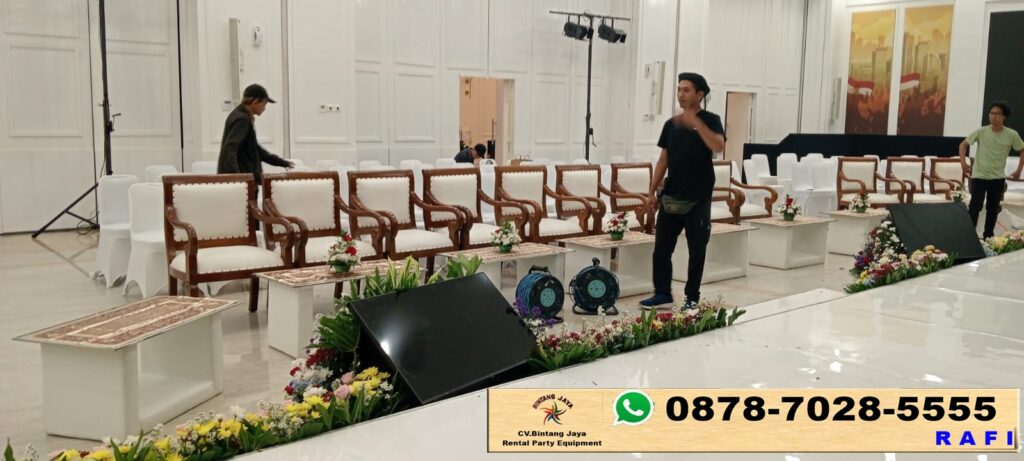 Sewa Kursi VIP Arm Chairs Area Jakarta
