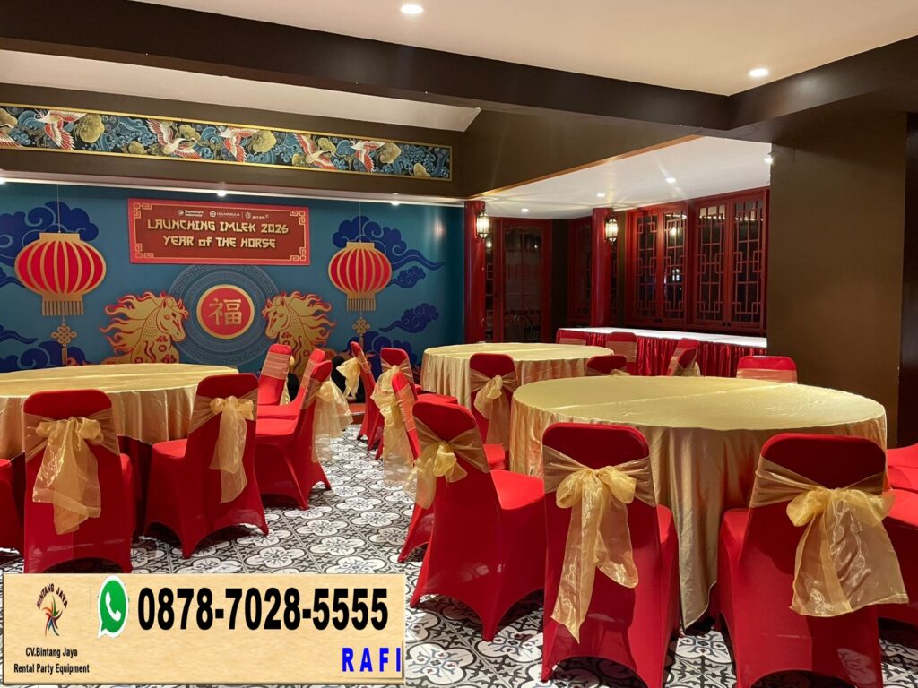 Rental Meja Bundar Cover Gold Dan Kursi Cover Merah Jakarta