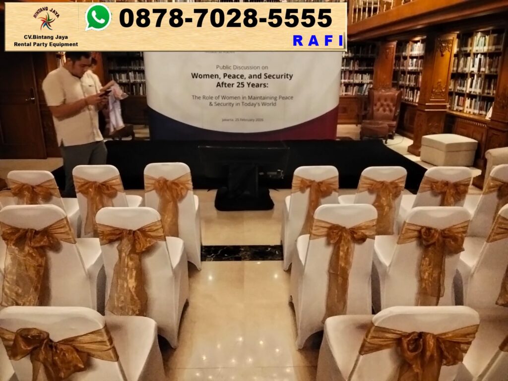 Sewa Kursi Susun Dan Kursi Tiffany Serta Meja Kotak Area Jakarta