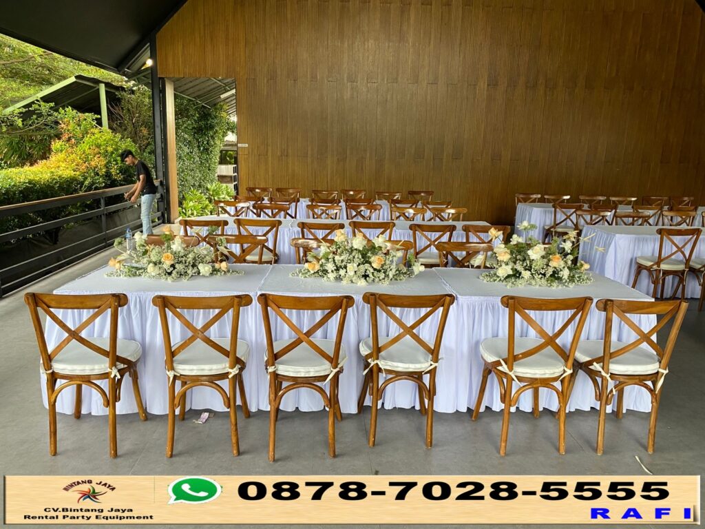 Sewa Kursi Crossback + Meja Kotak 120x80cm Taplak Putih Di Bandung