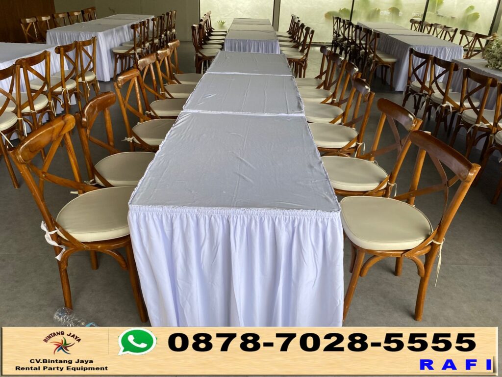 Sewa Kursi Crossback + Meja Kotak 120x80cm Taplak Putih Di Bandung
