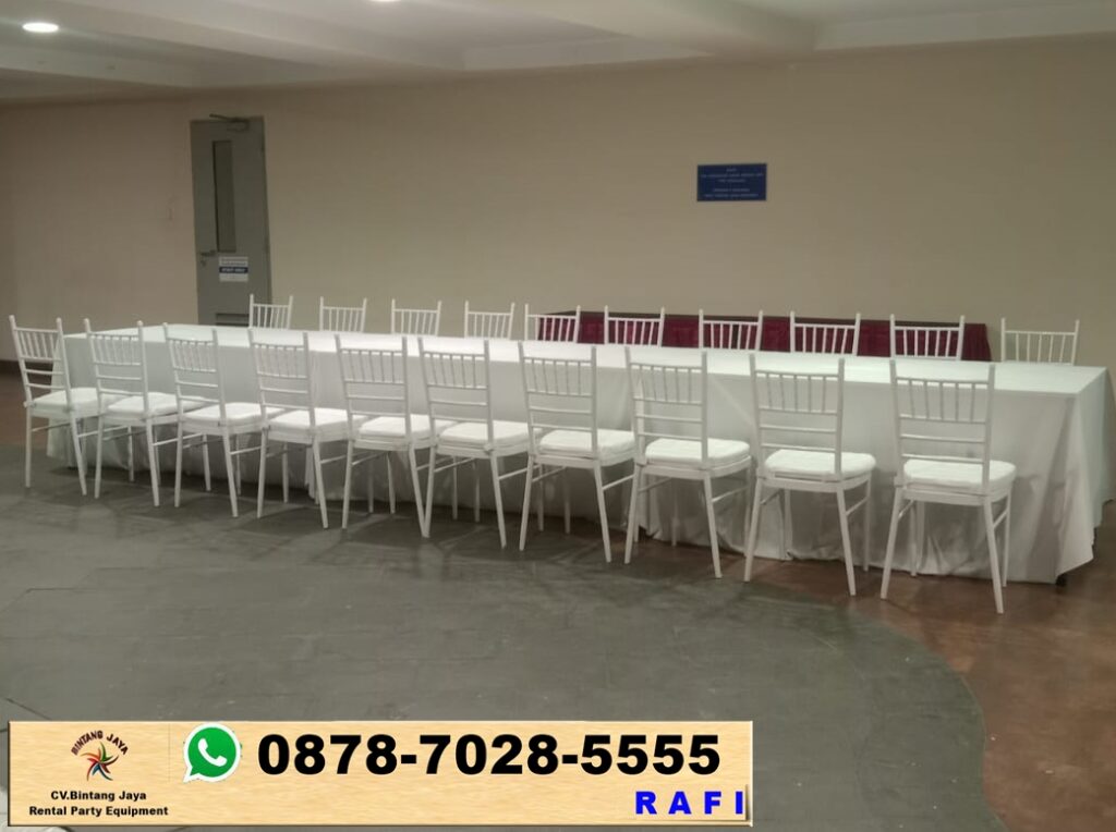 Sewa Meja IBM Dan Kursi - Meja Dan Kursi Tiffany Di Pondok Indah