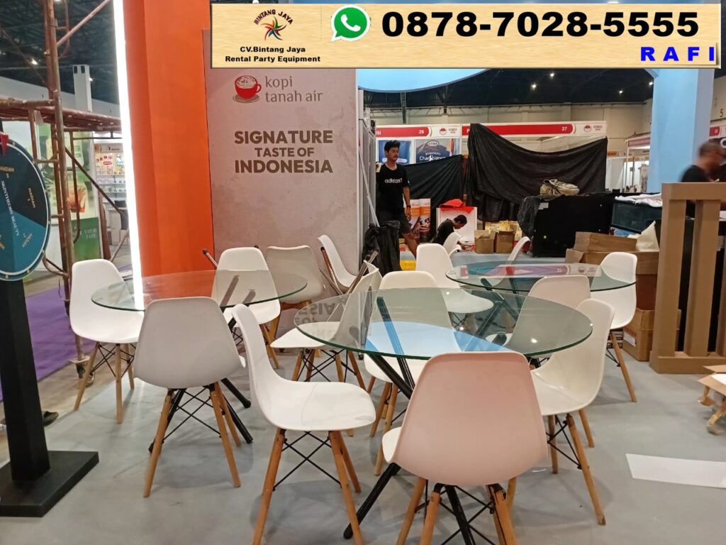Sewa Meja Dealing Kaca D100cm Set Kursi Scramble Putih Event Nice PIK 2