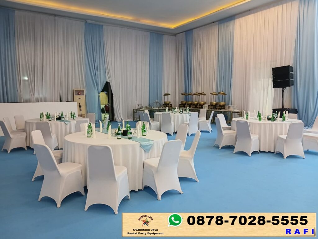 Sewa Round Table Set Kursi Kayu Dan Futura Di Cibubur
