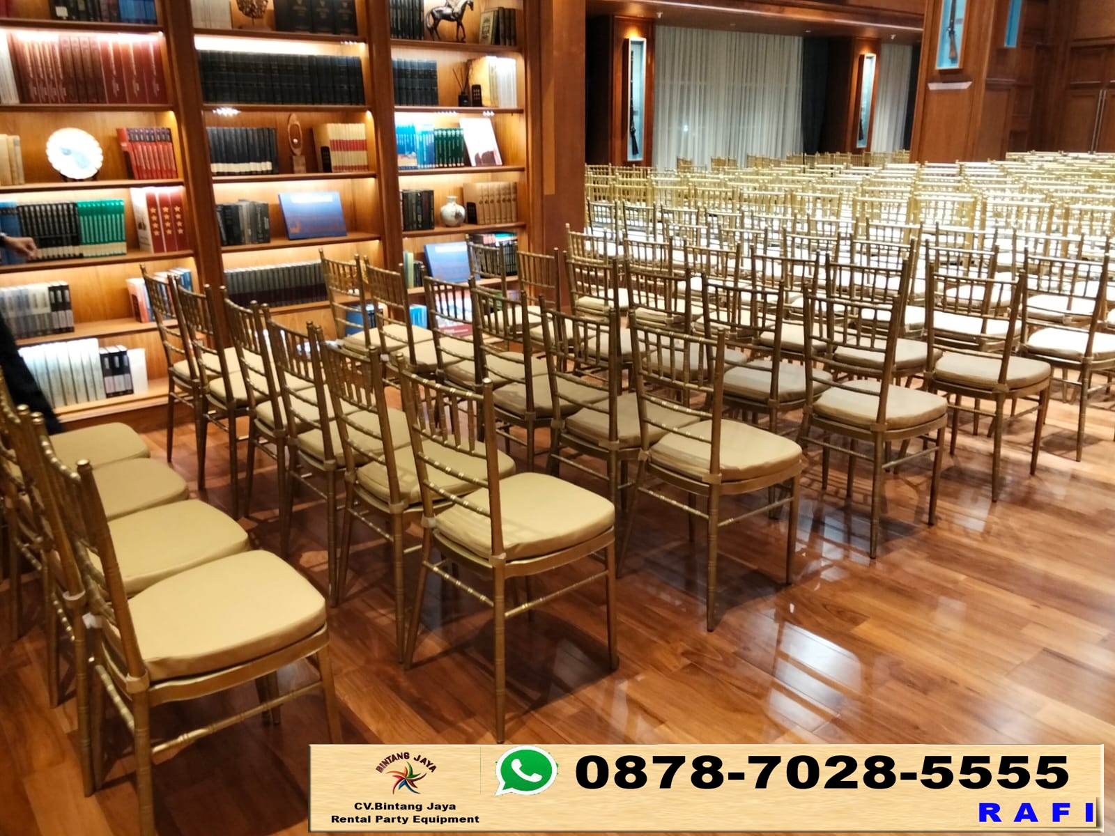 Rental Kursi Tiffany Kayu Jati Warna Gold Busa Tebal Jakarta