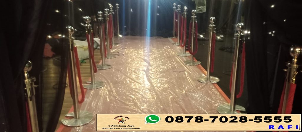 Sewa Rope Stand VIP Tali Bludru Merah Jakarta 0878-7028-5555