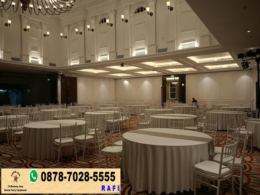 Sewa Round Table, Kursi tiffany Dan Sofa Scandinavia Jakarta 0878-7028-5555